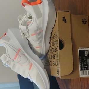 Women's nike crater impact